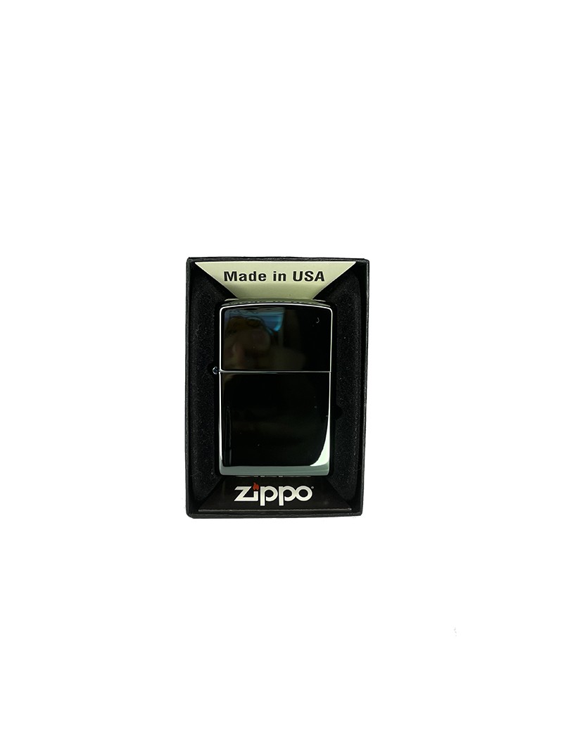 Encendedor Zippo.